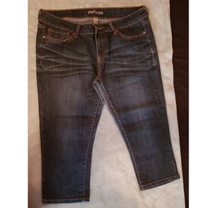 Women's Refuge Jean Capris